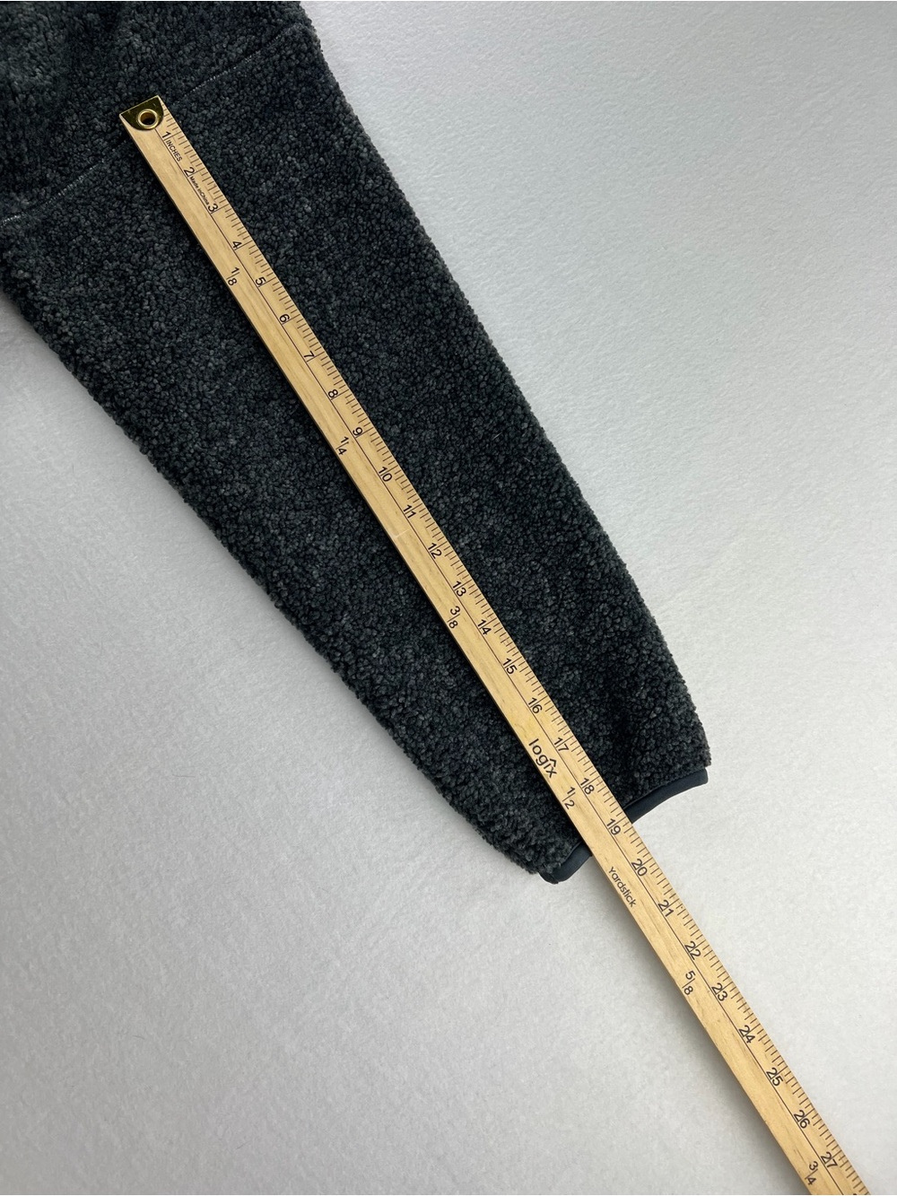 Uniqlo Charcoal Gray Fleece Crew - Picture 7 of 9